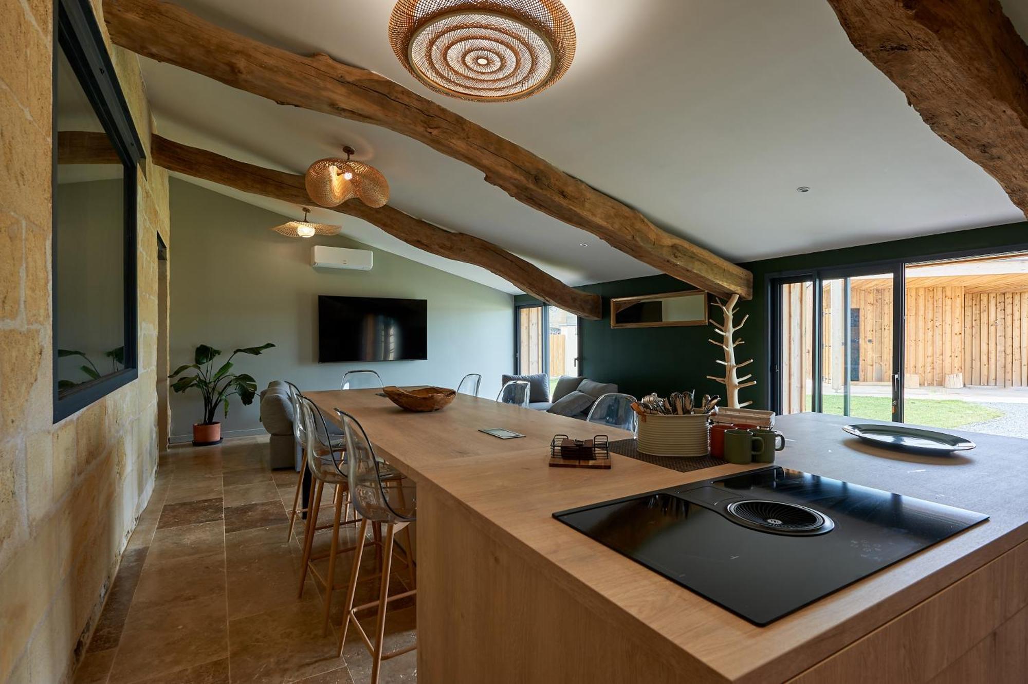 Bed and Breakfast Le Repaire Lagardere Lussac  Екстер'єр фото